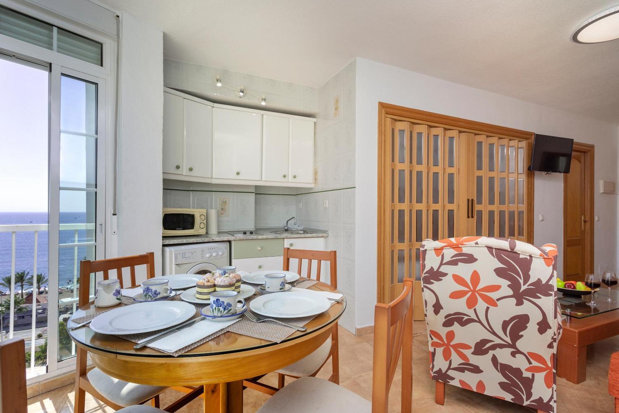 Con Vistas Al Mar En Apartamento *